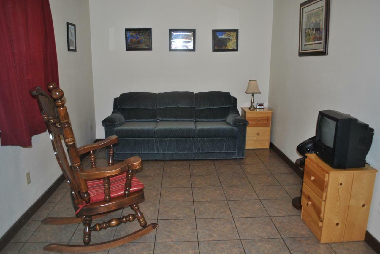 Aspen Inn Fort Klamath ภายนอก รูปภาพ