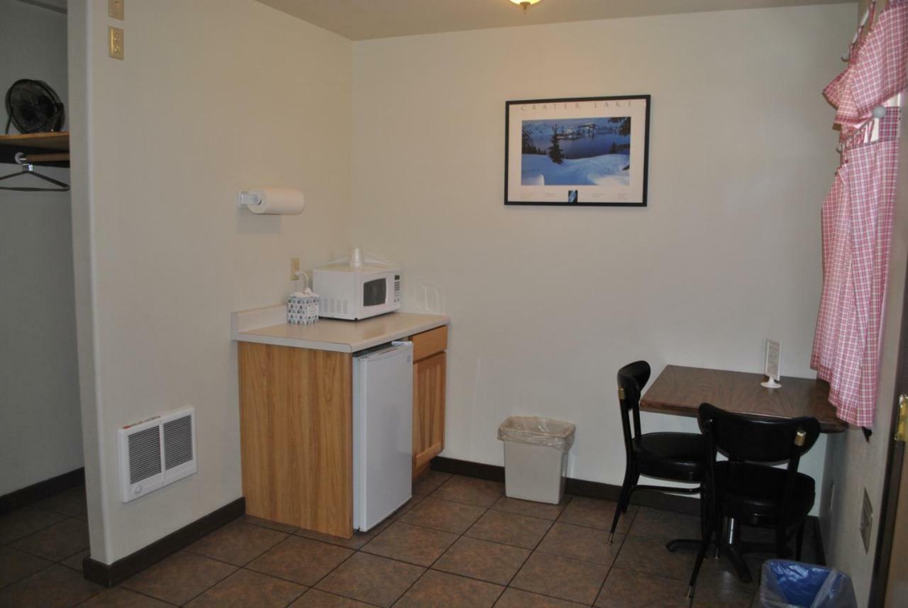 Aspen Inn Fort Klamath ภายนอก รูปภาพ